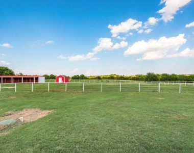 8110 Rawhide Road - Photo Thumbnail 7