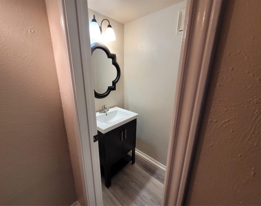 15221 Berry Trail - Photo Thumbnail 7