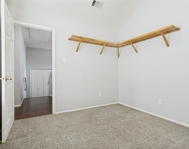 6722 Conestoga Drive - Photo Thumbnail 21