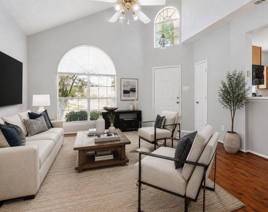 6722 Conestoga Drive - Photo Thumbnail 2