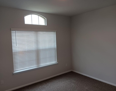 8725 Willowsun Way - Photo Thumbnail 4