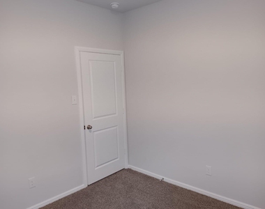 8725 Willowsun Way - Photo Thumbnail 9