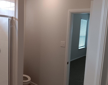 8725 Willowsun Way - Photo Thumbnail 14