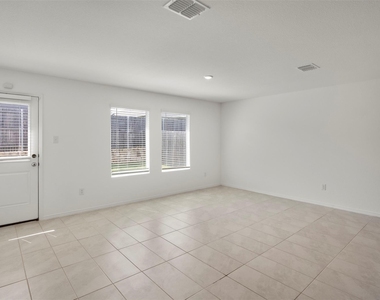 11807 Marcellus Way - Photo Thumbnail 10