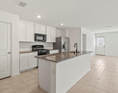 11807 Marcellus Way - Photo Thumbnail 2