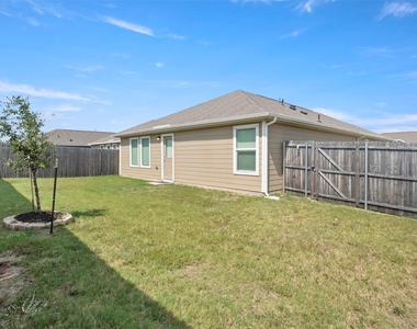 11807 Marcellus Way - Photo Thumbnail 26