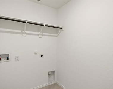 11807 Marcellus Way - Photo Thumbnail 24