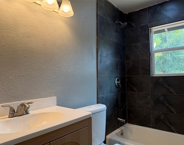 2507 Normont Circle - Photo Thumbnail 14