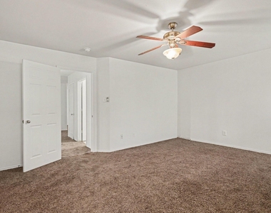 2417 Horseback Trail - Photo Thumbnail 14