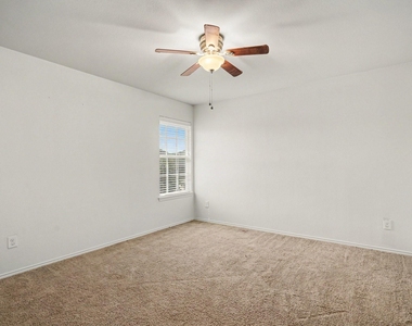 2417 Horseback Trail - Photo Thumbnail 20