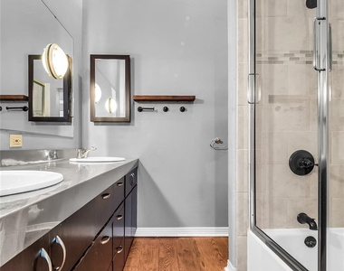 1528 W Day Street - Photo Thumbnail 18