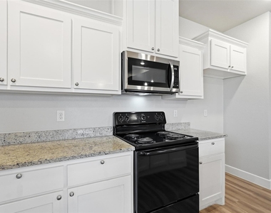 4215 Oneal Street - Photo Thumbnail 9