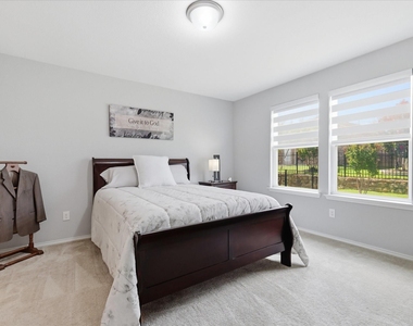 1256 Eagle Lane - Photo Thumbnail 11