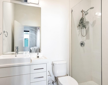 5014 Vickery Boulevard - Photo Thumbnail 9