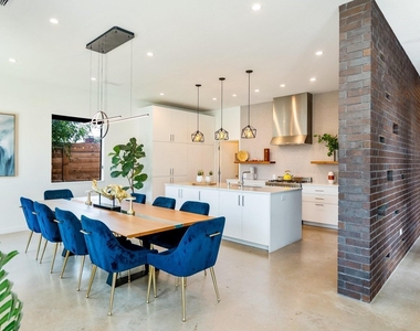 5014 Vickery Boulevard - Photo Thumbnail 22