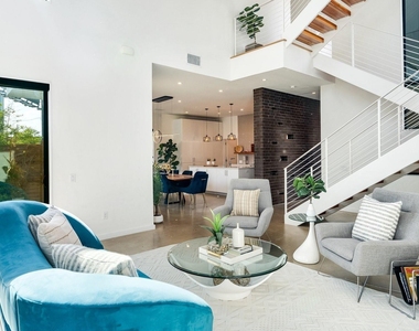5014 Vickery Boulevard - Photo Thumbnail 2