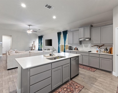 1029 Greencove Drive - Photo Thumbnail 21