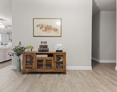 1029 Greencove Drive - Photo Thumbnail 8