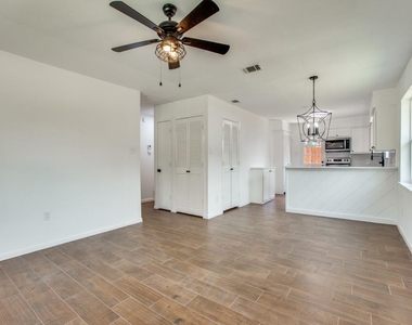 1307 Worthington Street - Photo Thumbnail 4