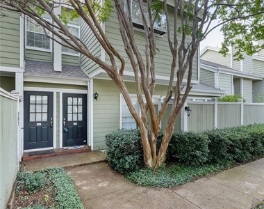 6220 Bentwood Trail - Photo Thumbnail 18
