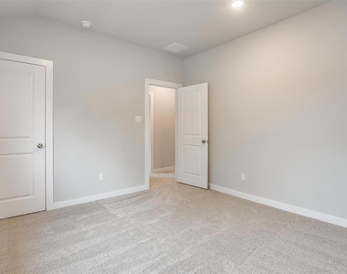 4525 Hogans Alley Drive - Photo Thumbnail 22