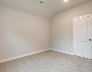 4525 Hogans Alley Drive - Photo Thumbnail 18