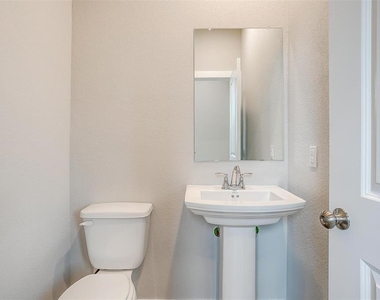 4525 Hogans Alley Drive - Photo Thumbnail 13