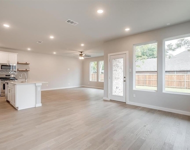 4525 Hogans Alley Drive - Photo Thumbnail 8