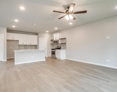 4525 Hogans Alley Drive - Photo Thumbnail 7