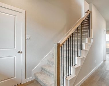 4525 Hogans Alley Drive - Photo Thumbnail 3