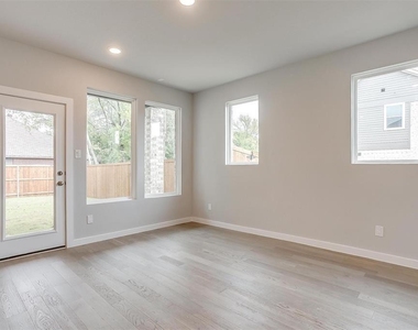 4525 Hogans Alley Drive - Photo Thumbnail 9