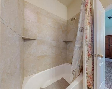 3929 Muscadine Drive - Photo Thumbnail 32