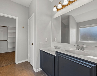 5590 Manitou Drive - Photo Thumbnail 13