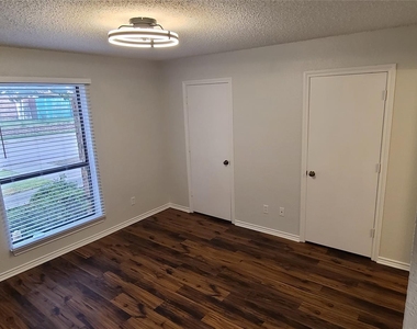 17811 Farley Trail - Photo Thumbnail 4