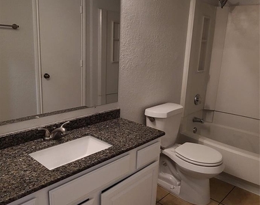 17811 Farley Trail - Photo Thumbnail 7