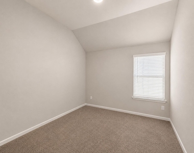 3428 Flatiron Drive - Photo Thumbnail 12