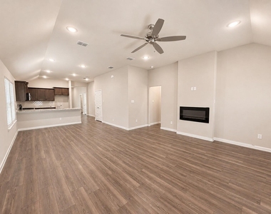 3428 Flatiron Drive - Photo Thumbnail 9