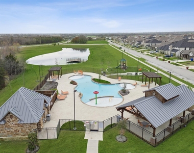 3428 Flatiron Drive - Photo Thumbnail 17