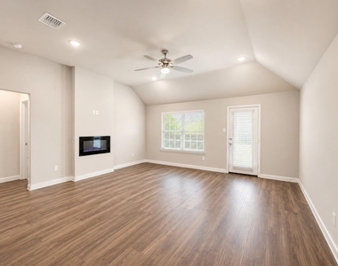 3428 Flatiron Drive - Photo Thumbnail 8