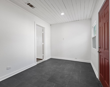 82 Vaughn Drive - Photo Thumbnail 17