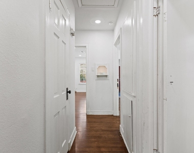 82 Vaughn Drive - Photo Thumbnail 13