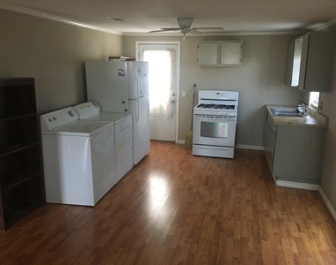 438 Cherry Street - Photo Thumbnail 1