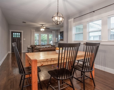 4826 Pershing Avenue - Photo Thumbnail 11