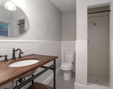 4826 Pershing Avenue - Photo Thumbnail 30