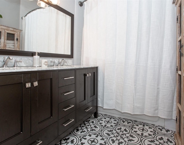 4826 Pershing Avenue - Photo Thumbnail 22