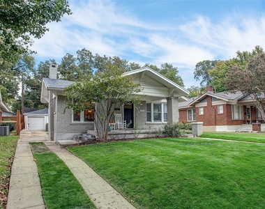 4826 Pershing Avenue - Photo Thumbnail 3