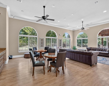 2873 Creekway Drive - Photo Thumbnail 32
