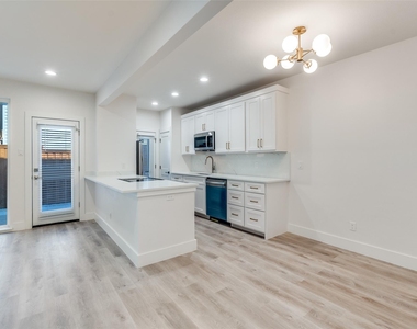 5755 Phoenix Drive - Photo Thumbnail 3