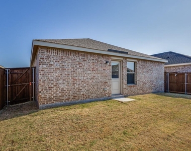 3037 Ashbrook Lane - Photo Thumbnail 32