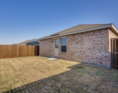 3037 Ashbrook Lane - Photo Thumbnail 31